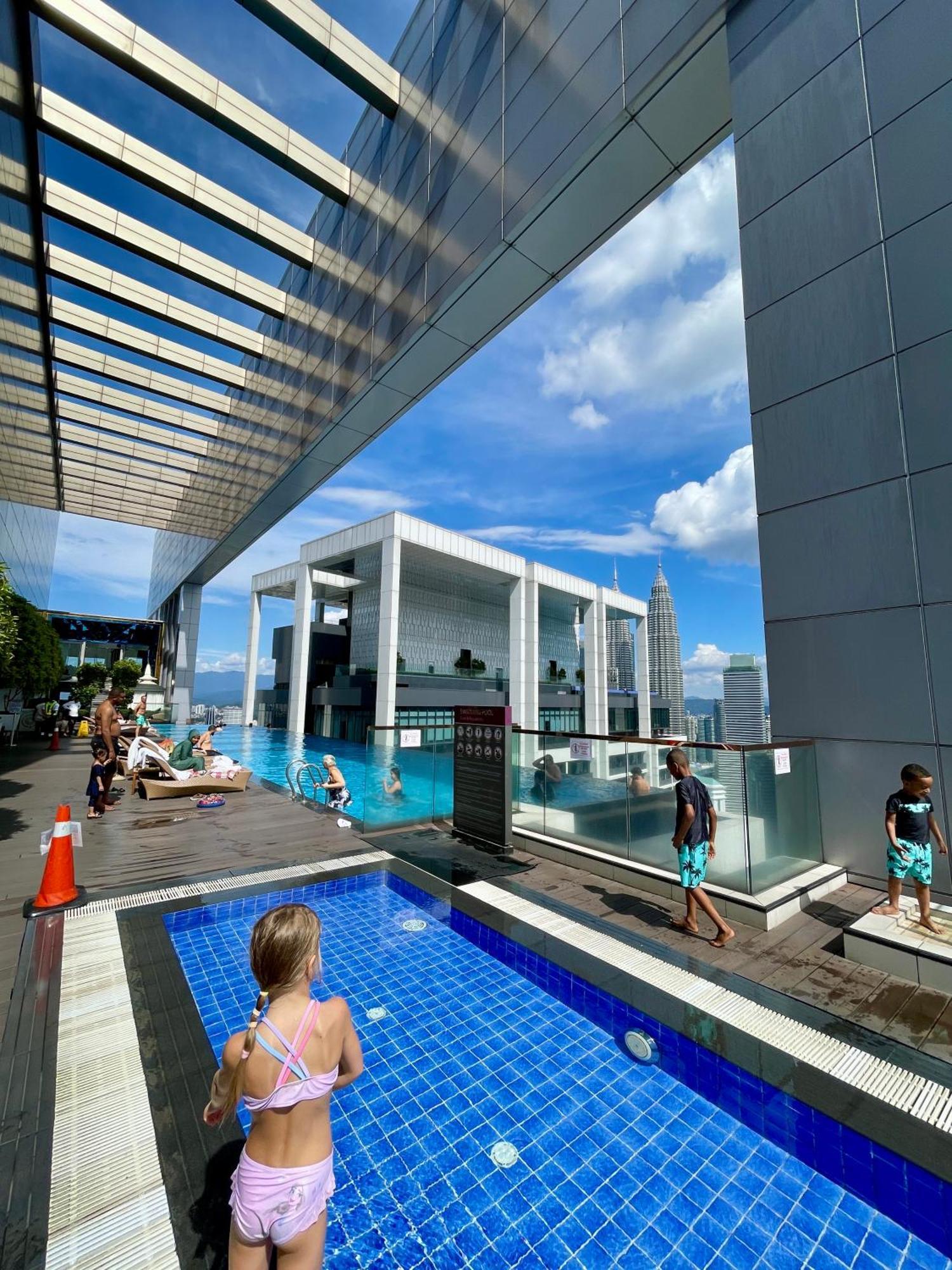 Platinum Klcc By Luxury Suites Kuala Lumpur Buitenkant foto